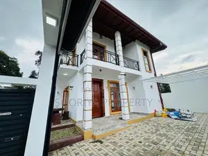Architectural Designed Modern New House for Sale in Piliyandala