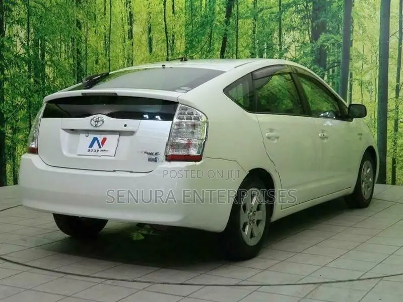 Toyota Prius W20 Rear Bumper