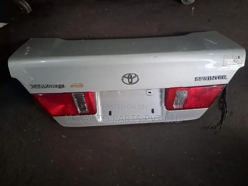Toyota Sprinter AE110 Dicky Lid