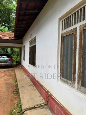 Near to Sadalanka Central College House