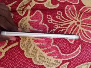 Apple iPhone SE 3 (Used)