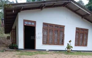 අගනා නිවසක් වැලිමඩින්