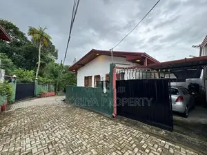 Near Town New House for Sale in Piliyandala