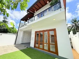 Luxury New House Sale In Thalawathugoda