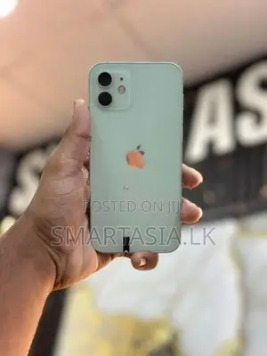 Apple iPhone 12 64GB (Used)