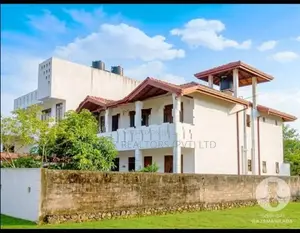 Luxury 5-Bedroom House for Sale in Yakkala, Gampaha