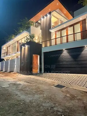Luxury House for Sale in Boralesgmauwa