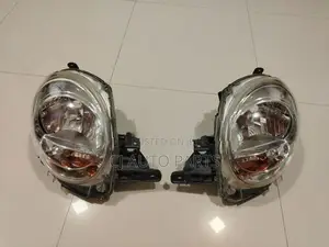 Daihatsu Cast Head Light Headlamp lamp