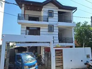 Luxury House for Sale Nugegoda Town