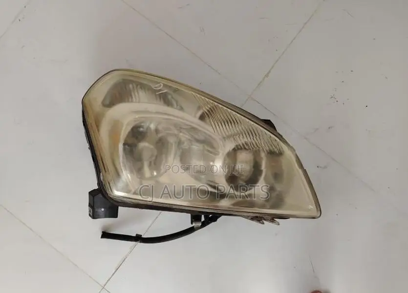Nissan Dualis Headlight Xenon LHS