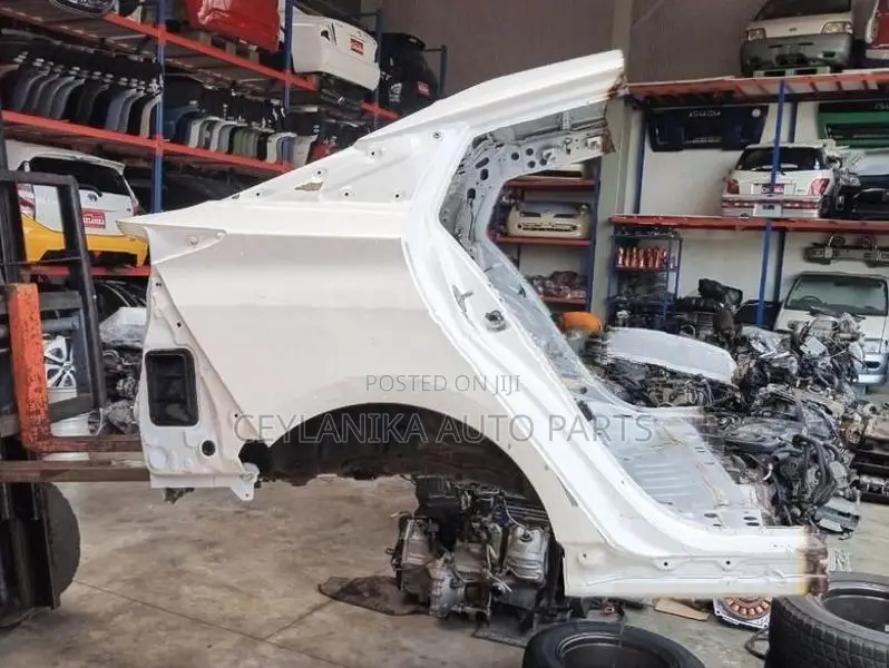 Toyota Prius W50 Back Cut