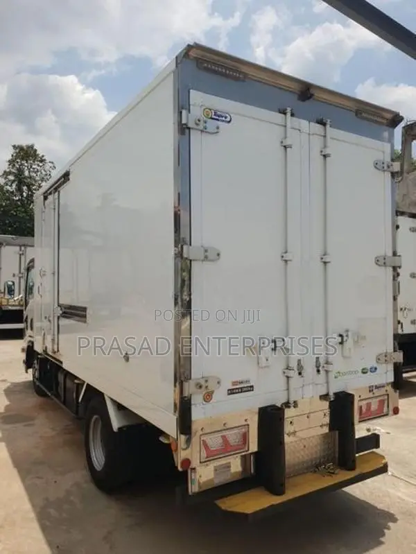 Isuzu Elf -30 2020