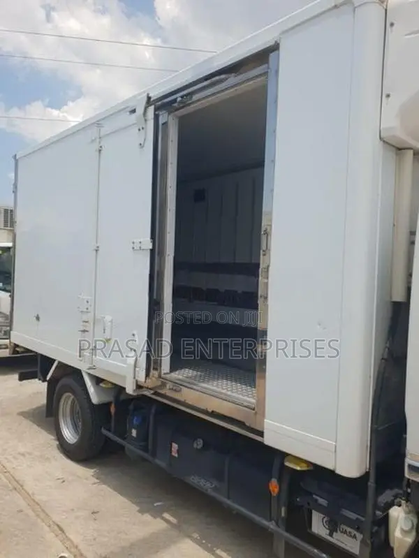 Isuzu Elf -30 2020