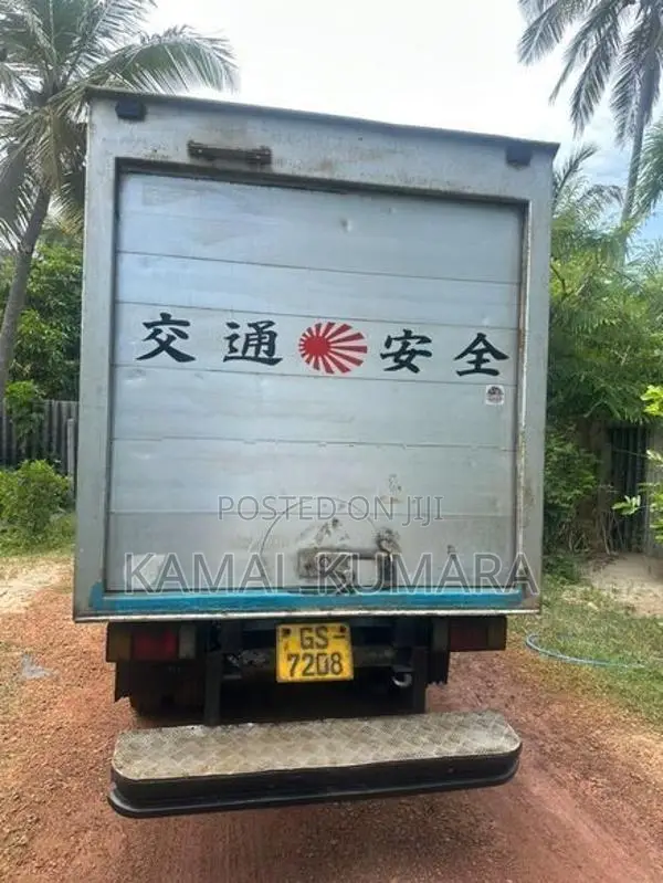 Isuzu Elf 10.5 1998