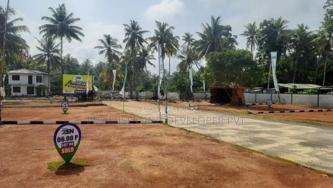 Commercial Land for Sale in Wadduwa Y31