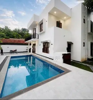 Two Storey House with Pool for Sale in Kiribathgoda