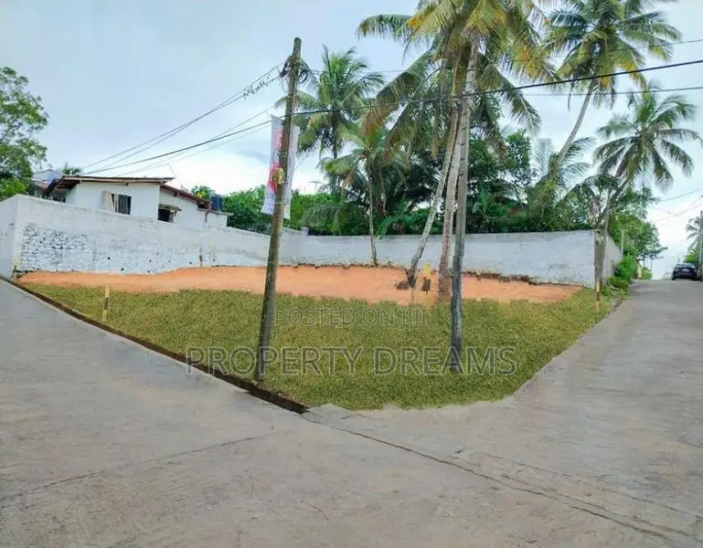 Shanthalokagama Mellinum City Ample Parking Secure Gated Entrance Land
