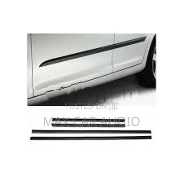 Nissan X-Trail Door Body Side Molding