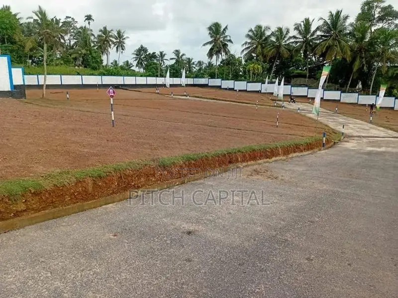 Land for Sale in Bandaragama Lake Front