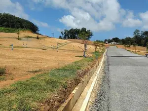නේවාසික බිම් කොටස් කලුතර