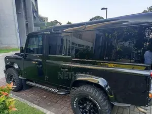 Land Rover Defender Auto Diesel 4x4 1979