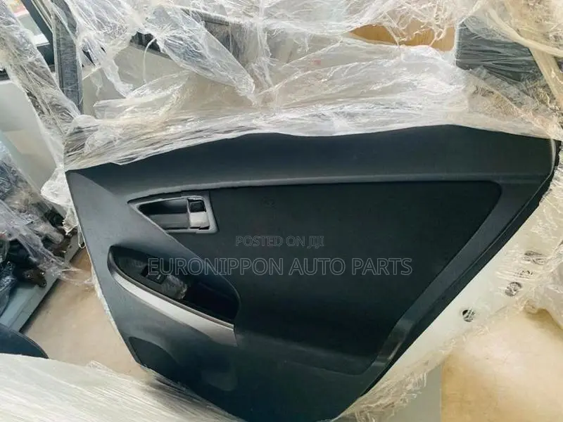 Toyota Prius Zvw30 Door Board
