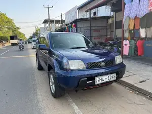 Nissan X-Trail T30 2004