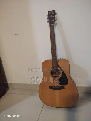 Yamaha F310 Guitar