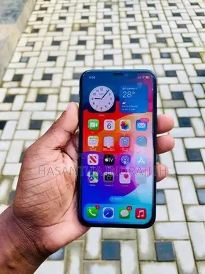 Apple iPhone XS 256GB (Used)