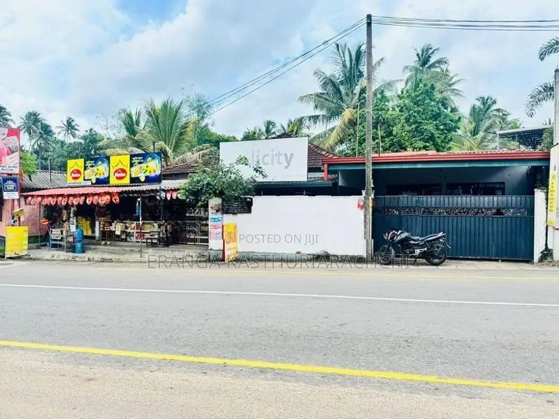 Prime Commercial Properties for Sale at Dambokka Junction