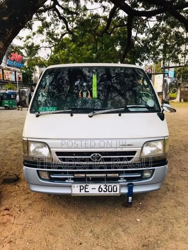 Toyota Dolphin 1995