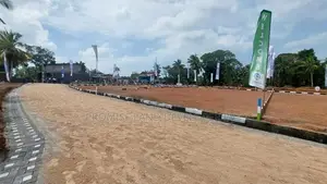 Land for sale within walking distance of Old Galle Road Y31