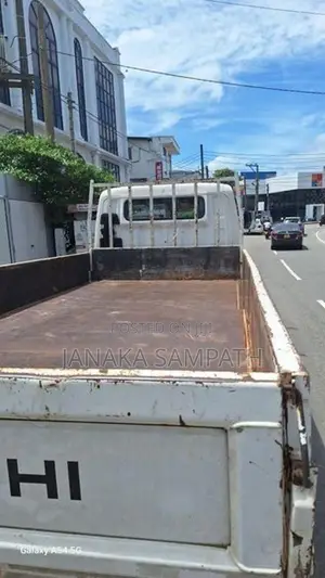 Mitsubishi Canter 2006