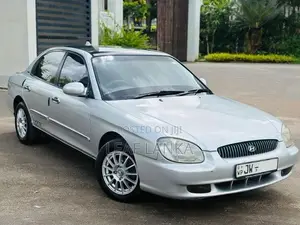 Hyundai Sonata 2000
