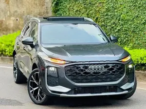 Audi Q3 SUV E-HYBRID B/New 2026