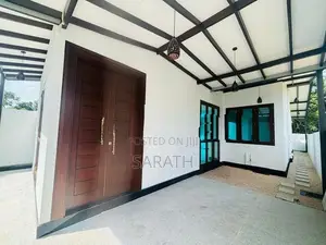 3 Bed With Brand New Single House In Athurugiriya