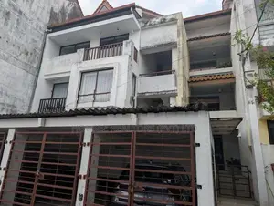 Spacious 3-Bedroom Apartment for Sale in Boralesgamuwa
