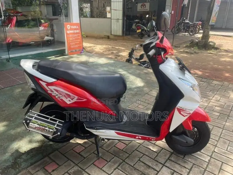 Honda Dio 2017