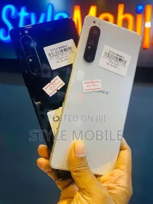 Sony Xperia 1 II 8GB 128GB (Used)