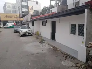 Commercial Building For Rent Thalangama
