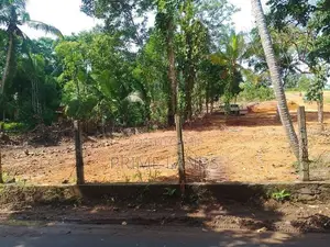Land අලුත්වල මීඩියාගොඩ පුධාන පාරට මුහුණලා