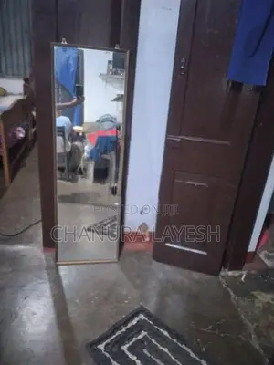 අගල් 15 පළල් 45 උස පැහැදිලි කණ්නාඩියක්