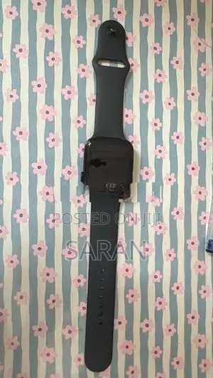 Apple Watch SE (GPS + Cellular) (2nd Generation)