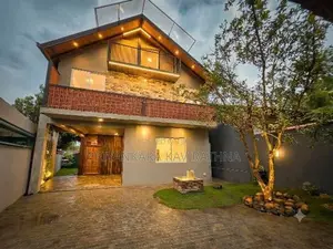 Villa එකක් වගේ වෙනස්ම අලංකාර දෙමහල් නිවසක් විකිනීමට -කැස්බෑව