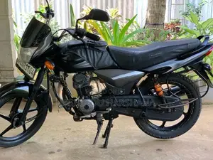 Bajaj Platina 100 2012