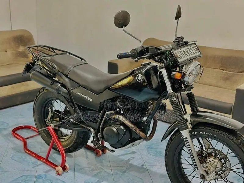 Yamaha TW 2011