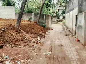 Land for Sale in Wellampitiya