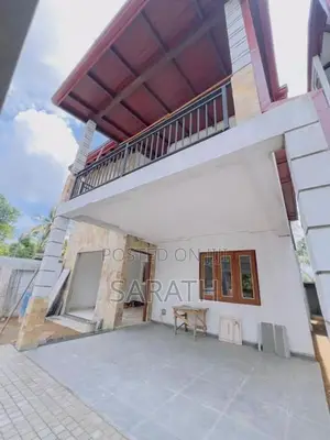 ඉදිවෙමින් පවතින අලුත්ම දෙමහල් නිවස විකිණීමට Talawatugoda