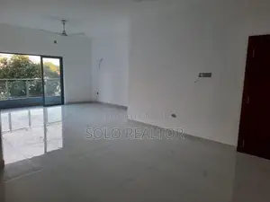 Apartment For Sale in Colombo 6