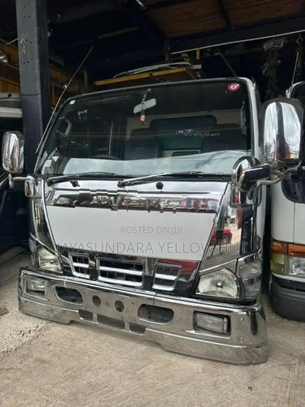 Isuzu nkr66e Lorry cabin (recondition)